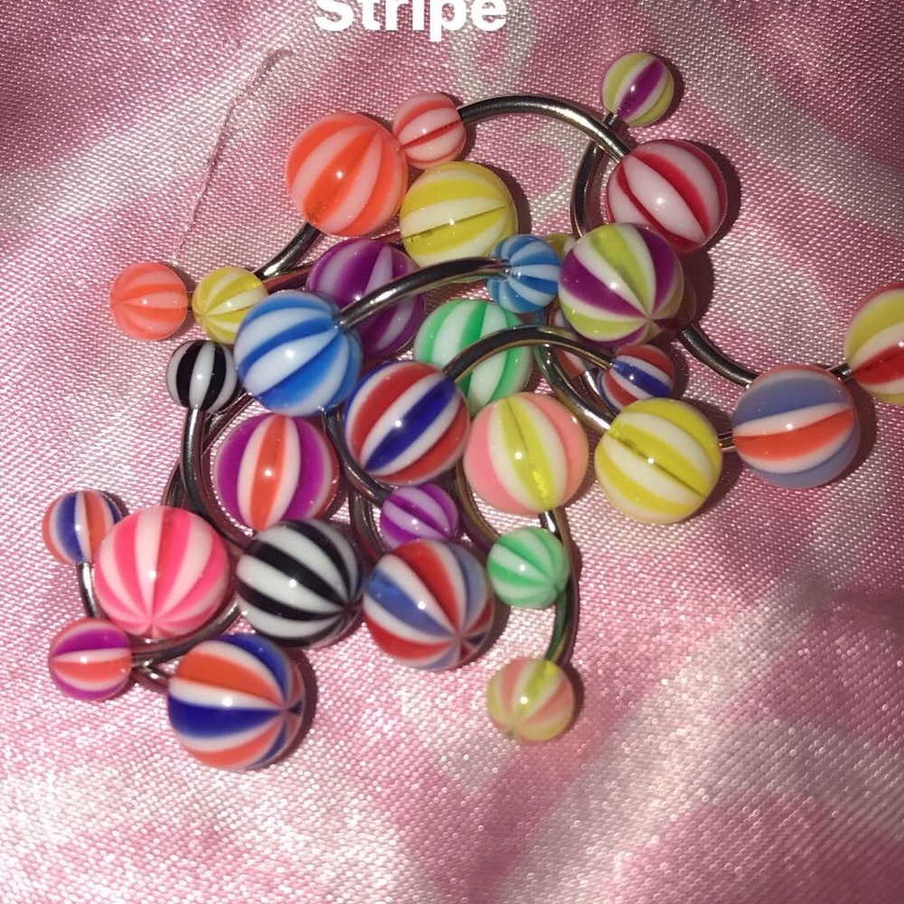 Belly Button Rings - Picture 2 of 5